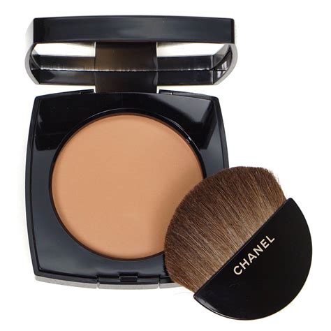 chanel les beiges healthy glow powder no 40|Chanel Les Beiges powder compact.